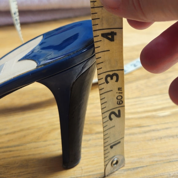 Jimmy Choo Size 39 heels - Picture 8 of 8